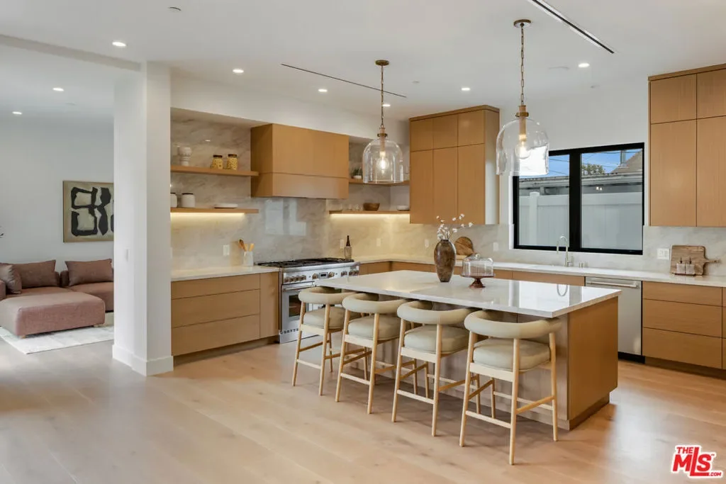 3910 Mclaughlin Avenue, Los Angeles, California, United States. - Photo 18