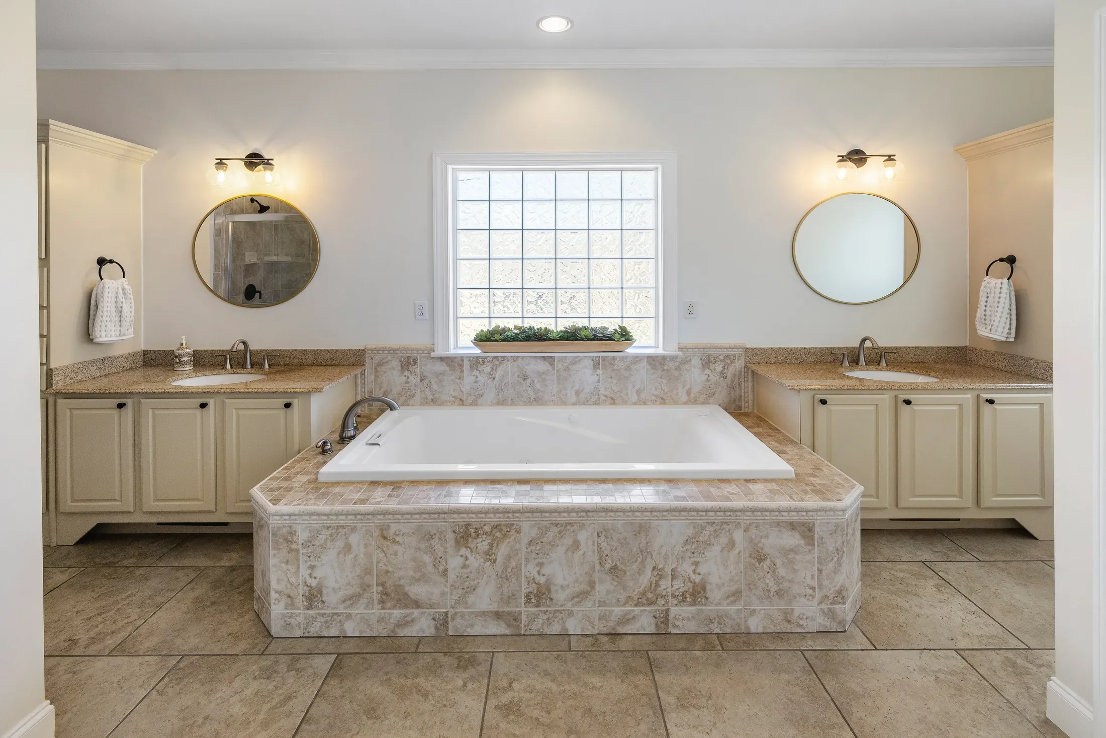 115 County Road 531 , Etowah, TN 37331, Etowah, Tennessee, United States. - Photo 14