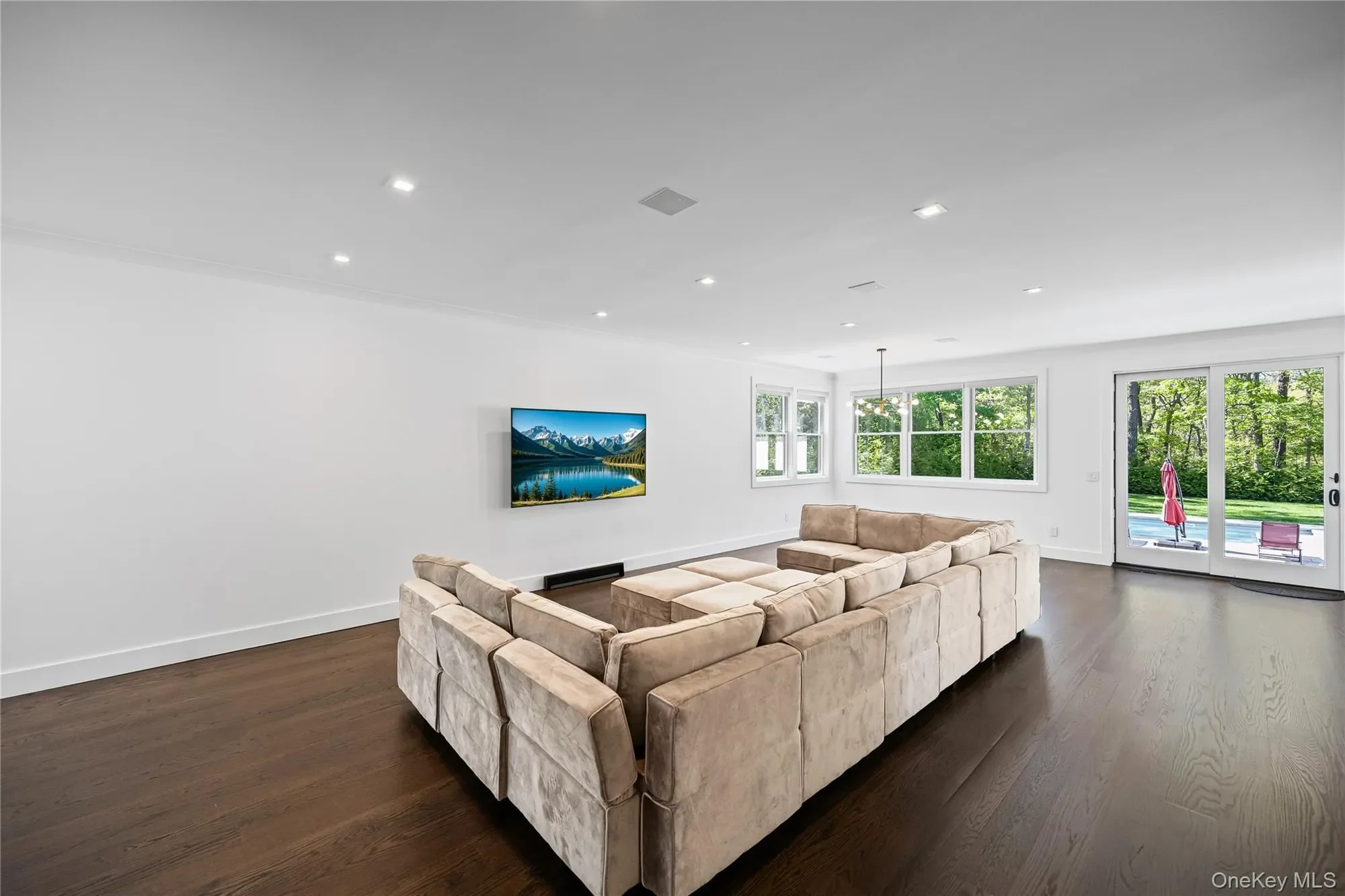 Gallery photo 12