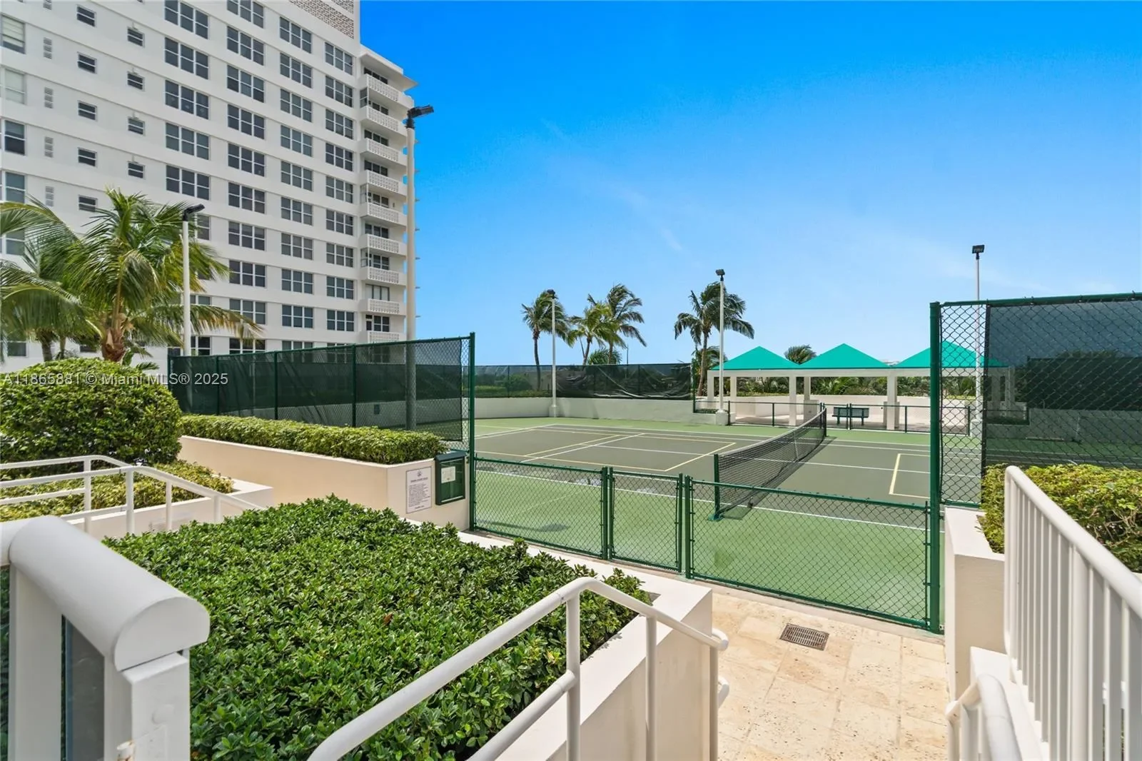 4775 Collins Ave 507, Miami Beach, Florida, United States. - Photo 7