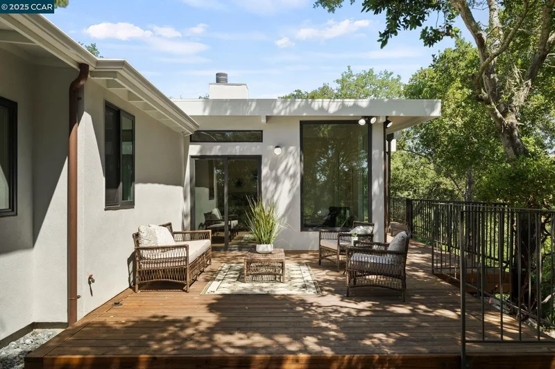 233 Melody Ln, Orinda, California, United States. - Photo 4