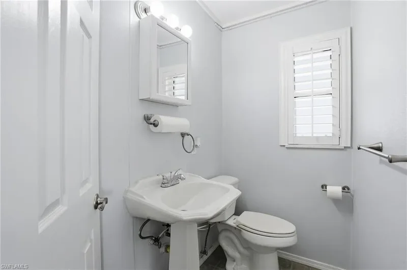 850 Oak ST, Fort Myers Beach, Florida, United States. - Photo 25