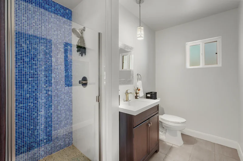 9841 Donna Avenue , Los Angeles, CA 91324, Los Angeles, California, United States. - Photo 35