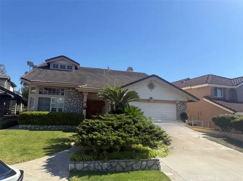 3 Bedrooms Single Family Detached