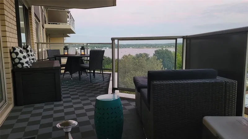 18-15 215th Street 6P, Bayside, NY 11360, New York, New York, United States. - Photo 3