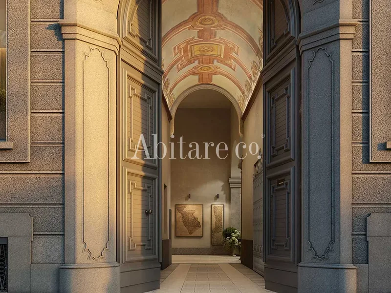 Elegant two-bedroom apartment in the heart of Milan