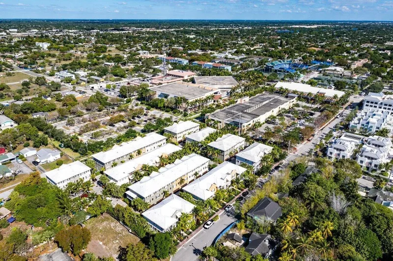 110 SW 1st Avenue, Delray Beach, Florida, United States. - Photo 48