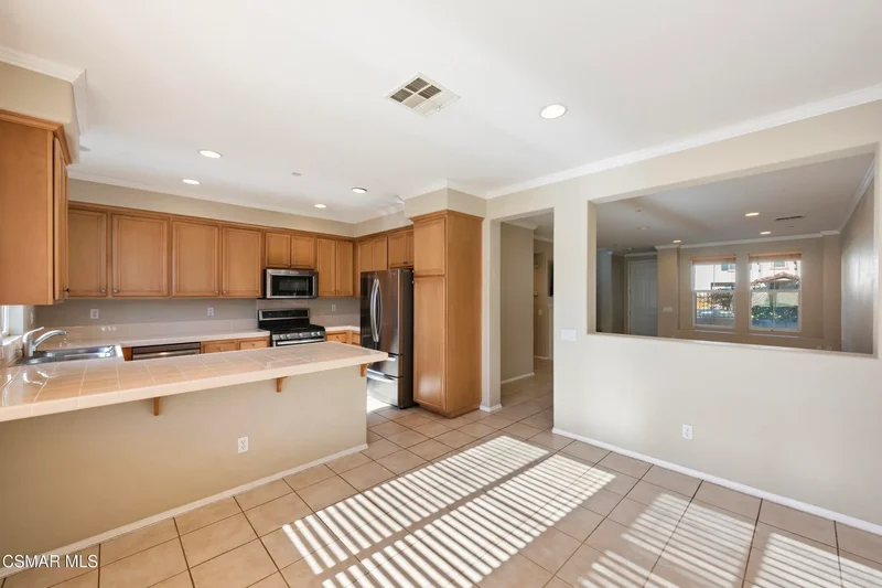84 Via Katrina, Thousand Oaks, California, United States. - Photo 16
