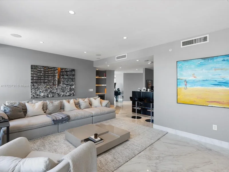 1425 Brickell Ave 52BC, Miami, Florida, United States. - Photo 16