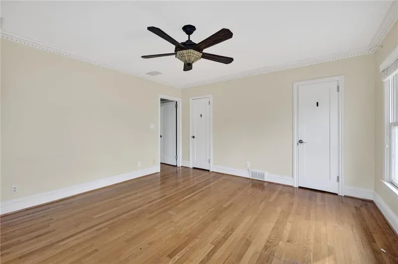 1040 Lindridge Drive NE, Atlanta, GA 30324, Atlanta, Georgia, United States. - Photo 32