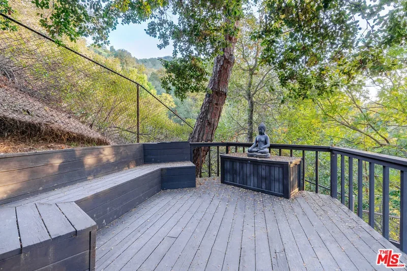 9624 Yoakum Drive, Beverly Hills, California, United States. - Photo 36