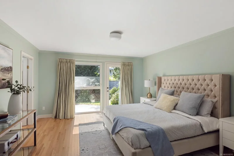 2693 MacDonald Dr E, Saanich, British Columbia, Canada. - Photo 29