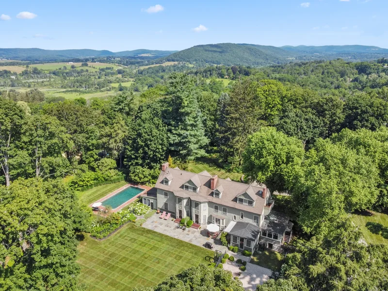 79 Hilltop Road
