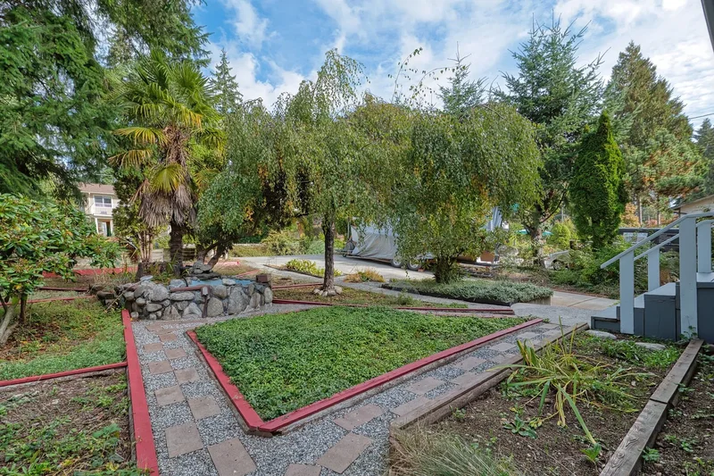 1067 Fircrest Road, Gibsons, BC V0N 1V4, Gibsons, British Columbia, Canada. - Photo 21