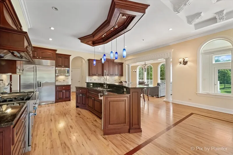 27 W Onwentsia Road, Lake Bluff, Illinois, United States. - Photo 24