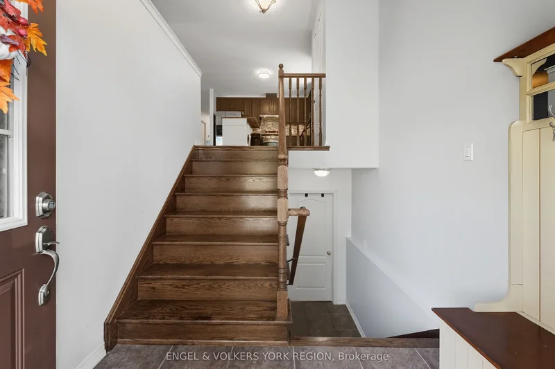 23 Weir Street, Bradford West Gwillimbury, Ontario, Canada. - Photo 6