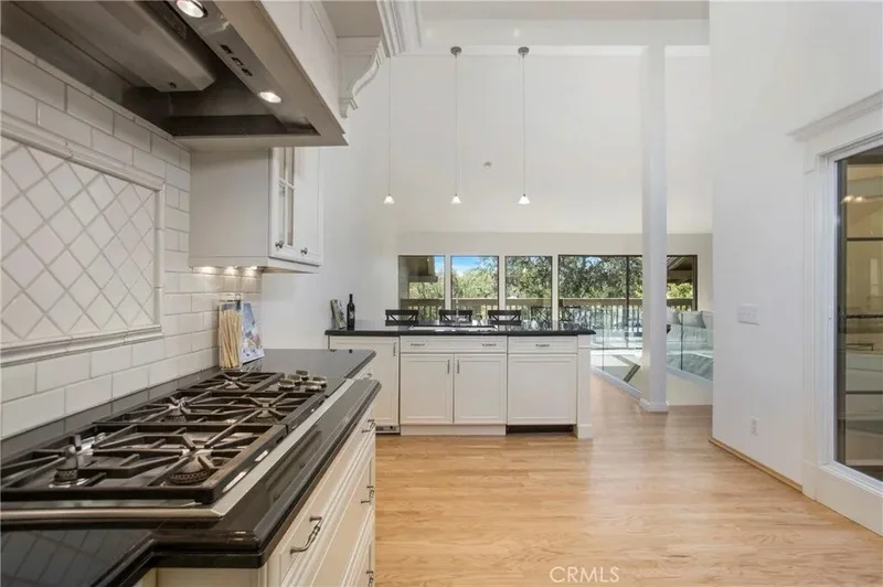 14 Vista, Irvine, California, United States. - Photo 7