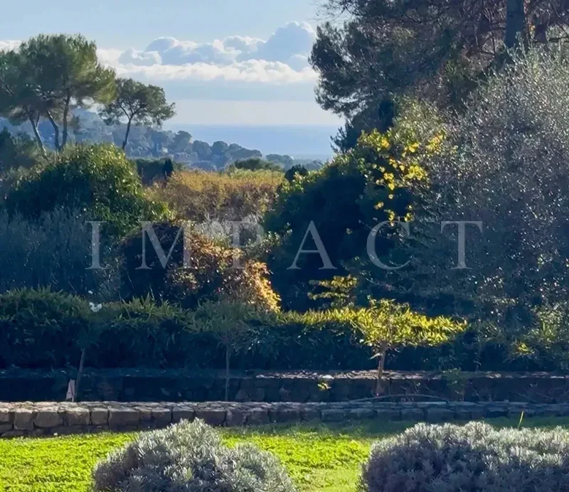 Mougins, Provence-Alpes-Côte d'Azur, France. - Photo 5