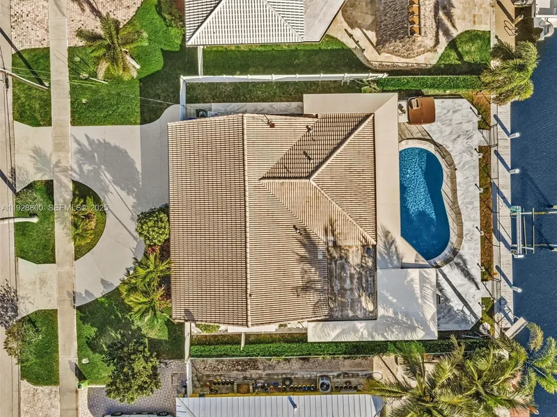 Single Family Residence in Pompano Beach