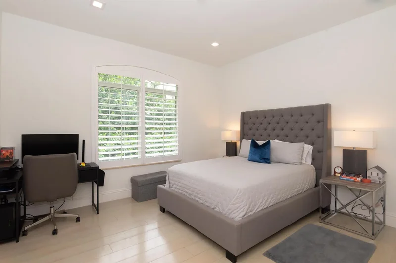 8246 Man O War Road, Palm Beach Gardens, Florida, United States. - Photo 2
