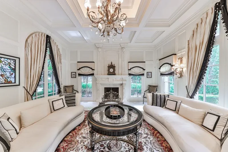 489 Lakeshore Road E, Oakville, Ontario, Canada. - Photo 19