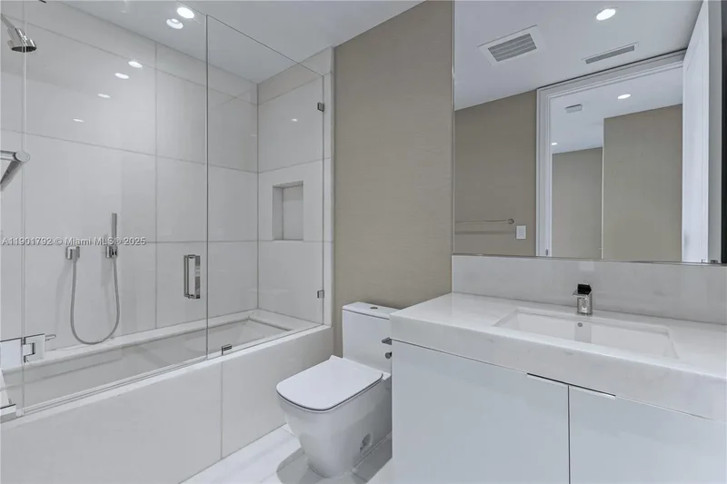 17975 Collins Ave N-1602, Golden Beach, Florida, United States. - Photo 12