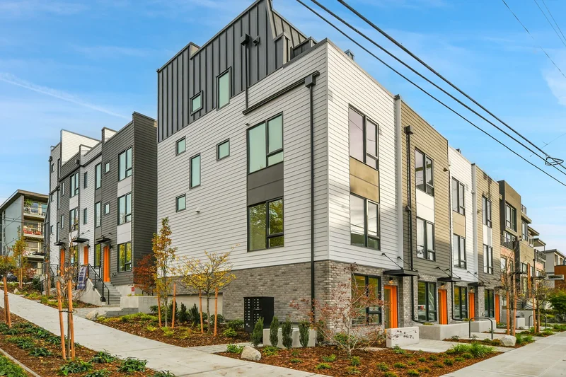 261 E Louisa St, Seattle, Wa 98102