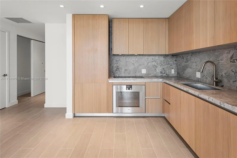 500 Alton Rd 908, Miami Beach, Florida, United States. - Photo 13