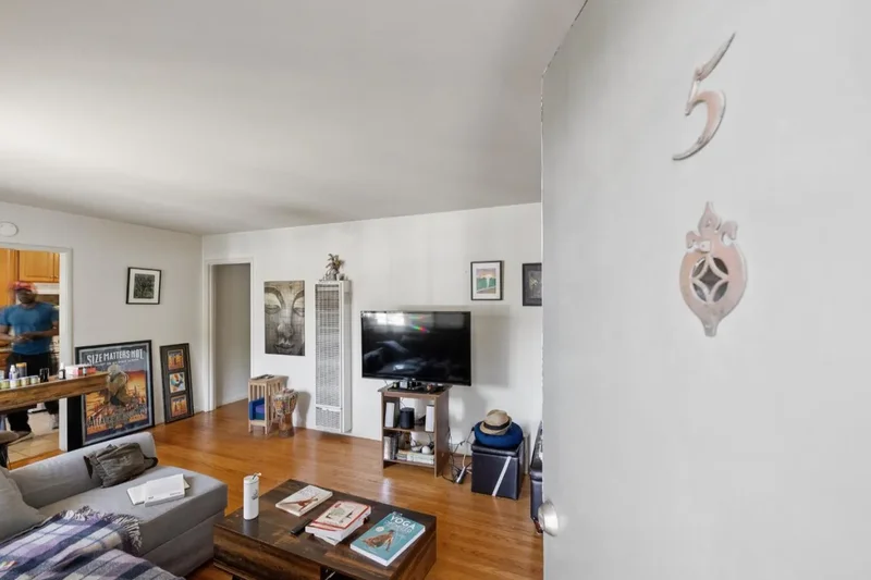 1140 El Camino Real, Burlingame, California, United States. - Photo 51