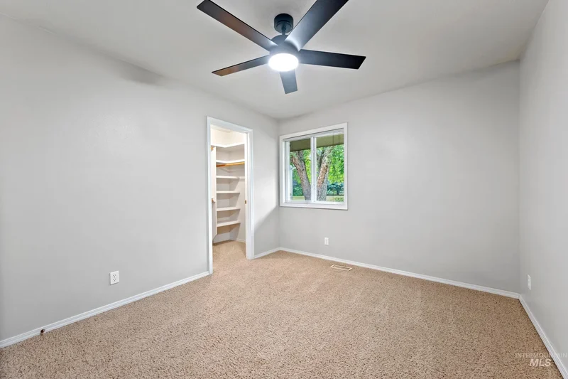 1399 Newfield Drive West, Eagle, ID 83616, Eagle, Idaho, United States. - Photo 25