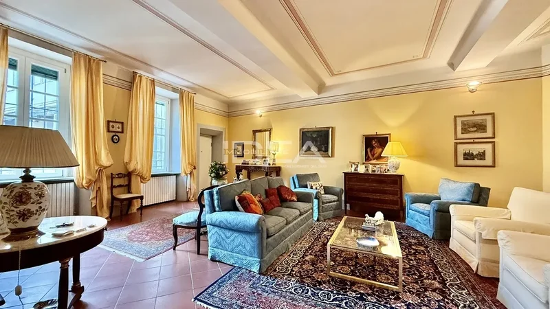 APPARTAMENTO LUCCA