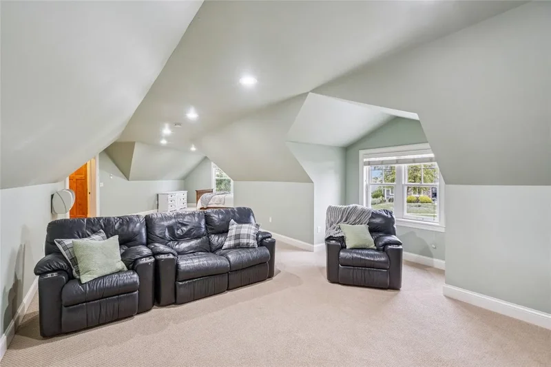 1025 Meadow Crest Drive, Pella, Iowa, United States. - Photo 22
