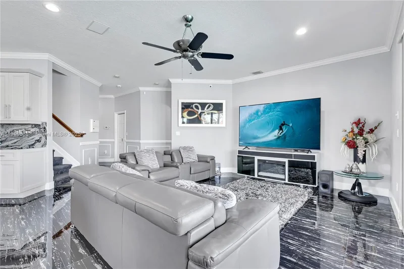 13787 NW 19th Ct, Pembroke Pines, FL 33028, Pembroke Pines, Florida, United States. - Photo 17