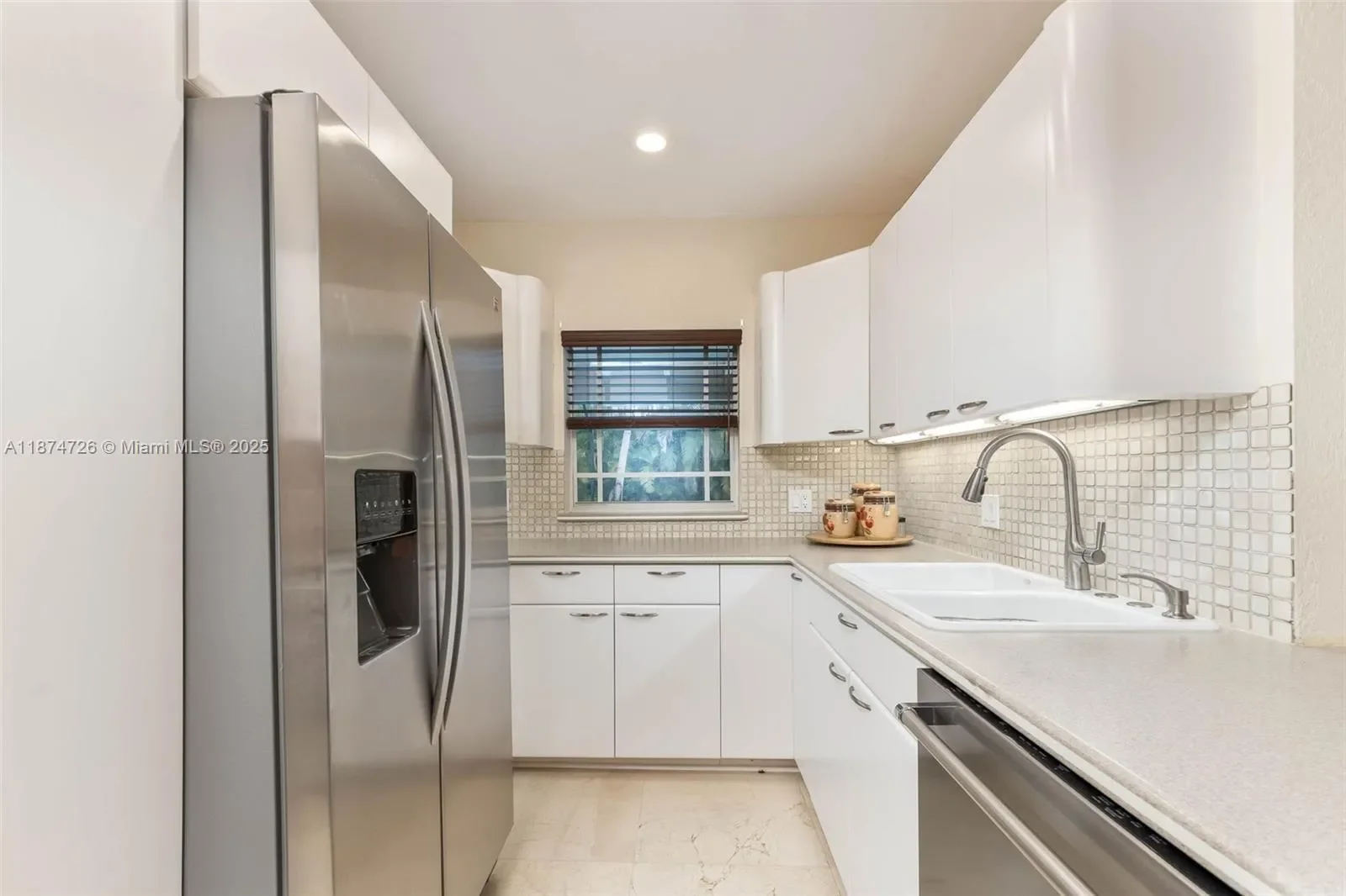13901 SW 78th Pl, Coral Gables, Florida, United States. - Photo 2