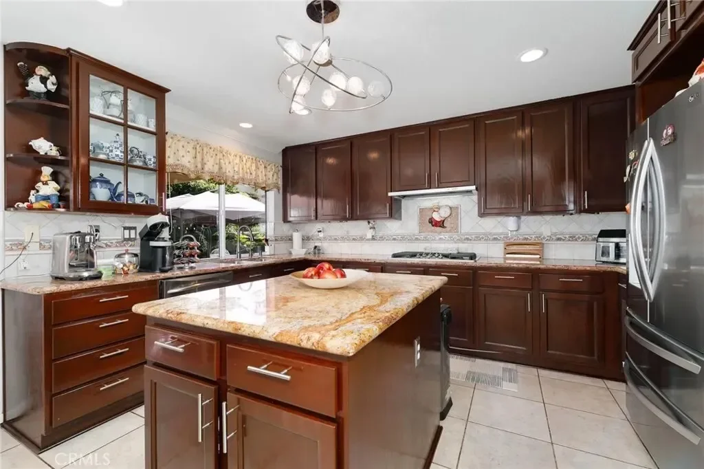5730 Glen Oaks, La Verne, California, United States. - Photo 10