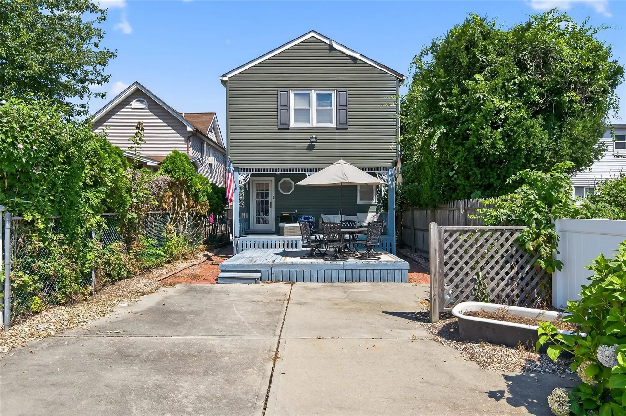332 Mineola Avenue , Carle Place, NY 11514, Carle Place, New York, United States. - Photo 16