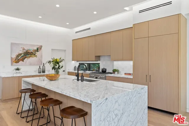 1620 Electric Avenue, Los Angeles, California, United States. - Photo 4