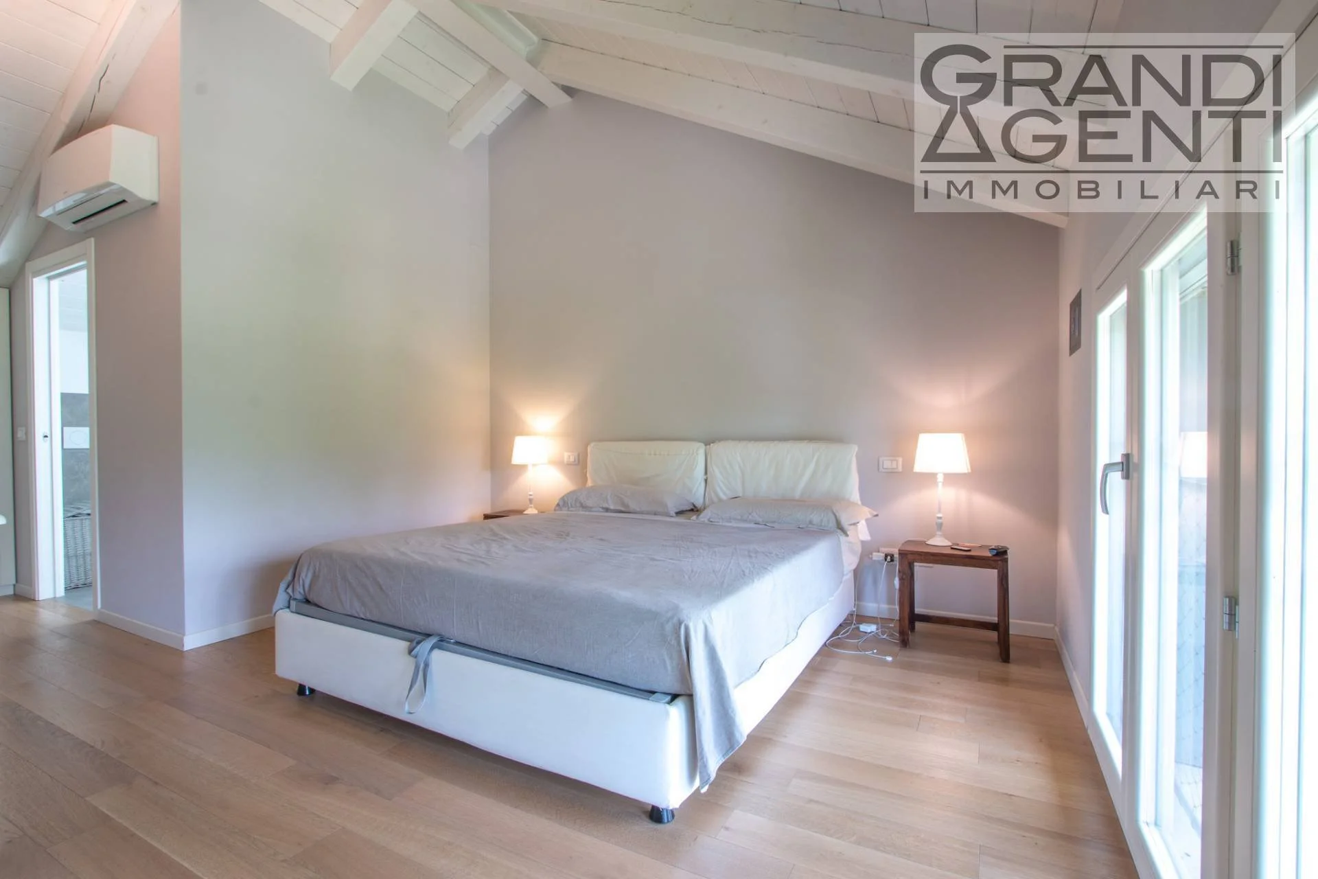 Lungadige Attiraglio 44, Verona, Veneto, Italy. - Photo 20