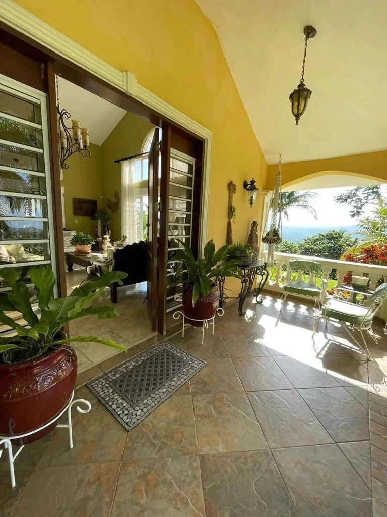 Exterior photo 11