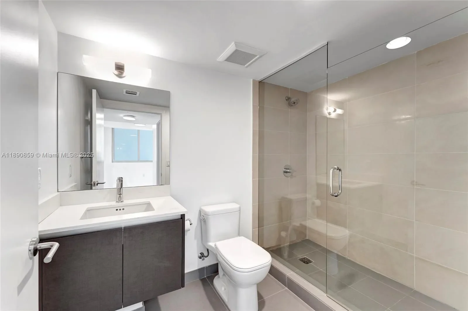 6620 Indian Creek Dr PH711, Miami Beach, Florida, United States. - Photo 17