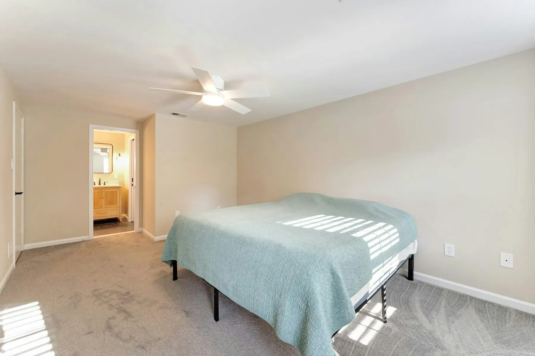 11008 Devenish Drive , Oakton, VA 22124, Oakton, Virginia, United States. - Photo 29