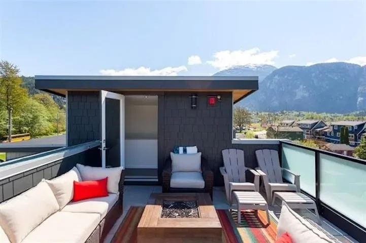 38447 Buckley Avenue 4, Squamish, British Columbia, Canada. - Photo 10