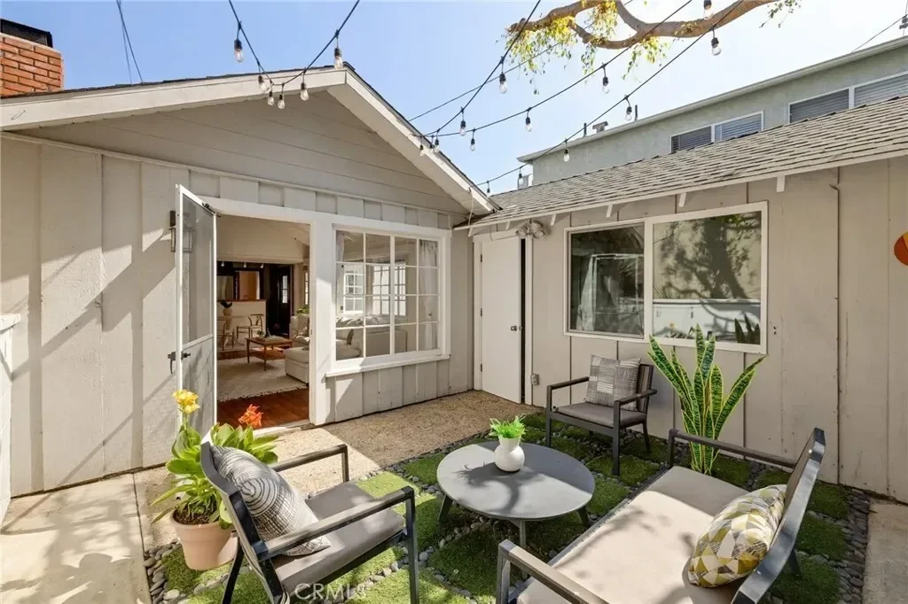525 Manhattan Beach Boulevard, Manhattan Beach, California, United States. - Photo 29