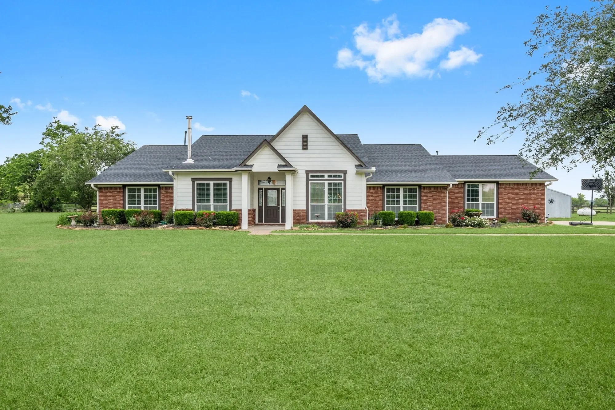 34334 Howell Road, Waller, TX 77484, Waller, Texas, United States. - Hero Image