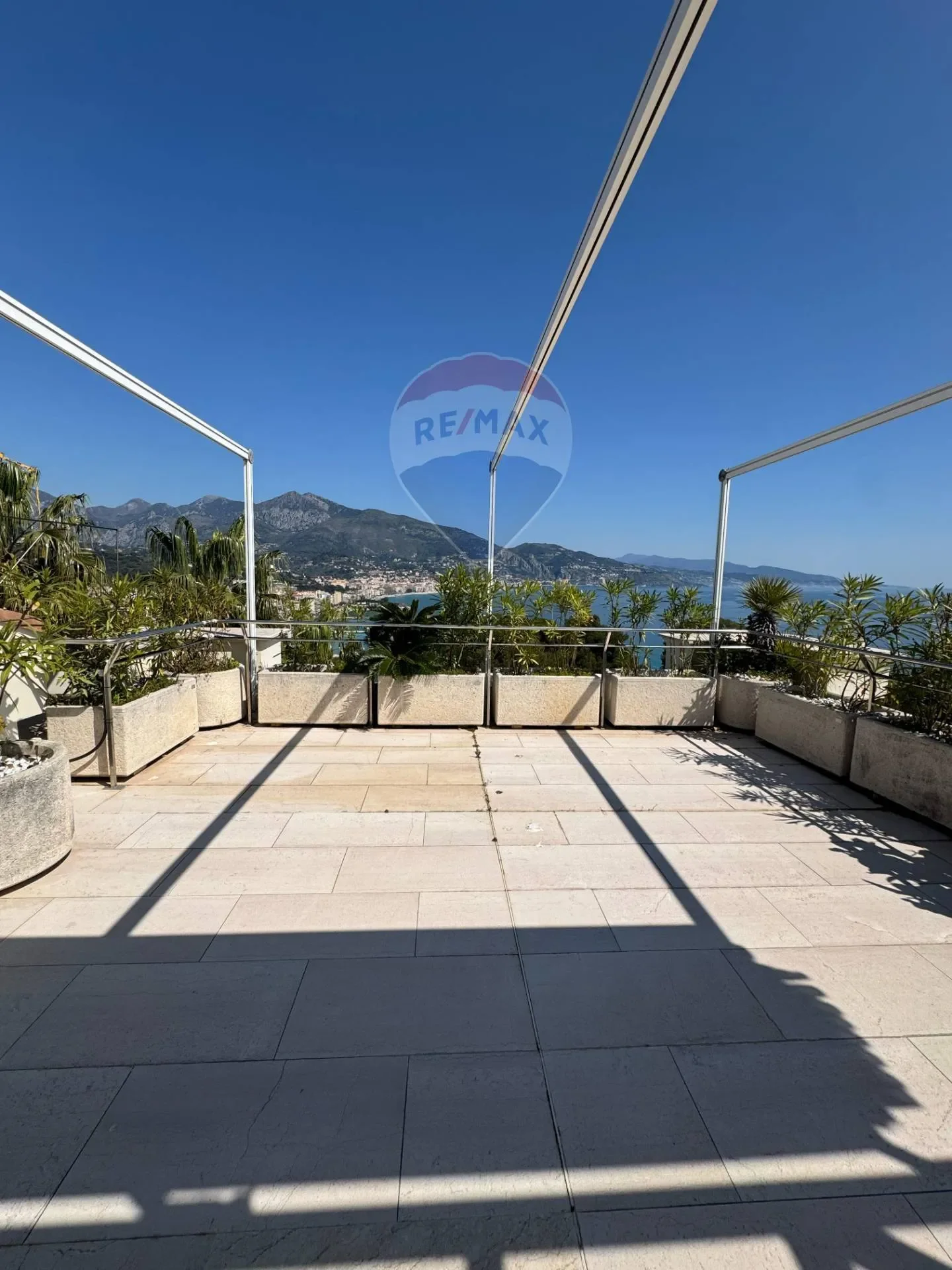 allee Monte Cristo 7, Roquebrune-Cap-Martin, Provence-Alpes-Côte d'Azur, France. - Photo 14