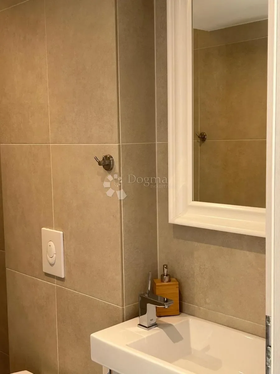 Gallery photo 9