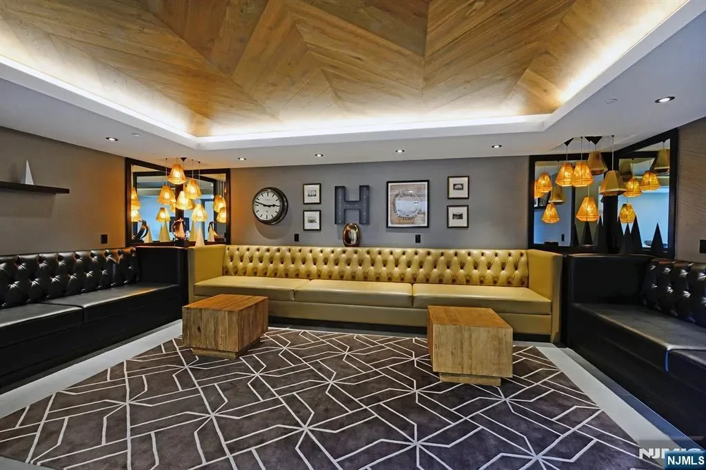 Gallery photo 3