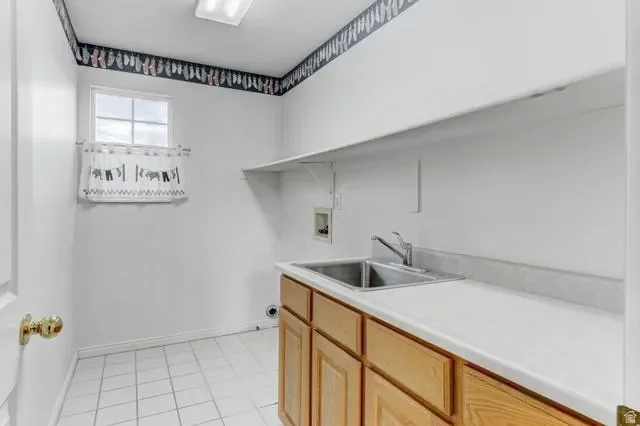 888 W ROCKHILL POINT CV, Taylorsville, UT 84123, Murray, Utah, United States. - Photo 20