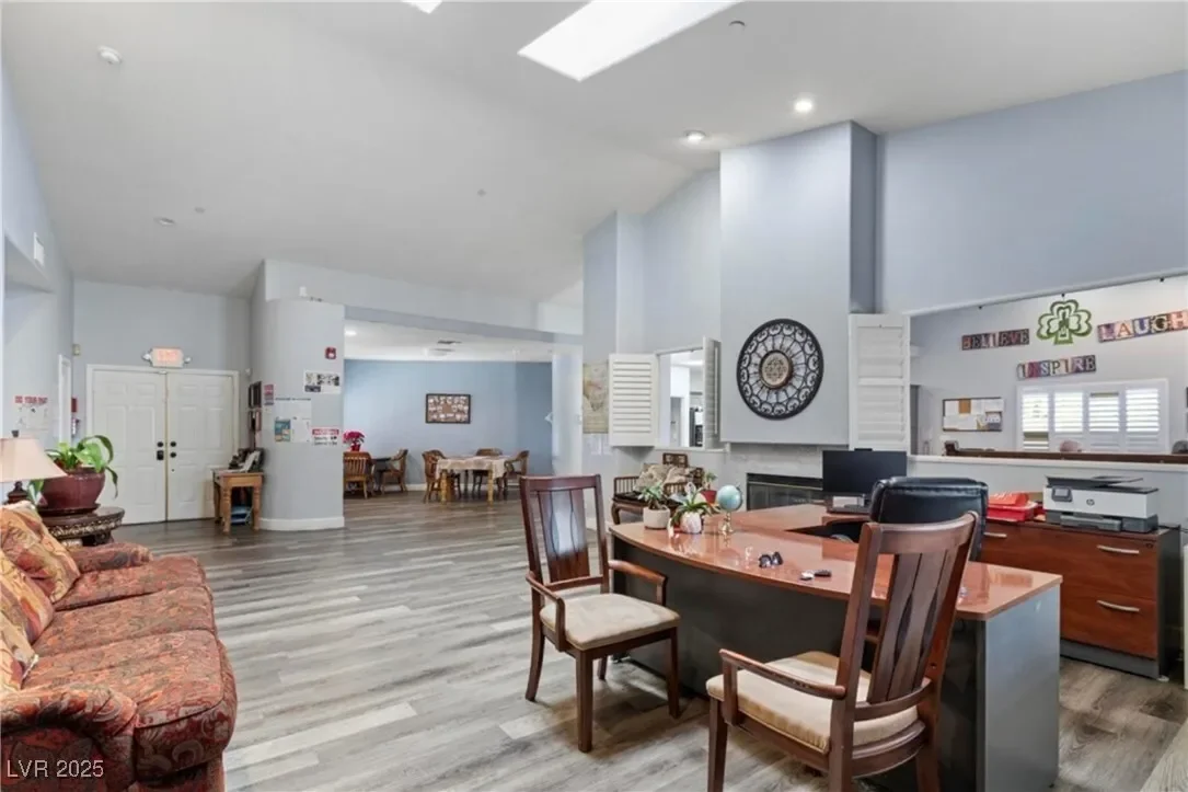 4300 Del Monte Avenue, Las Vegas, Nevada, United States. - Photo 11