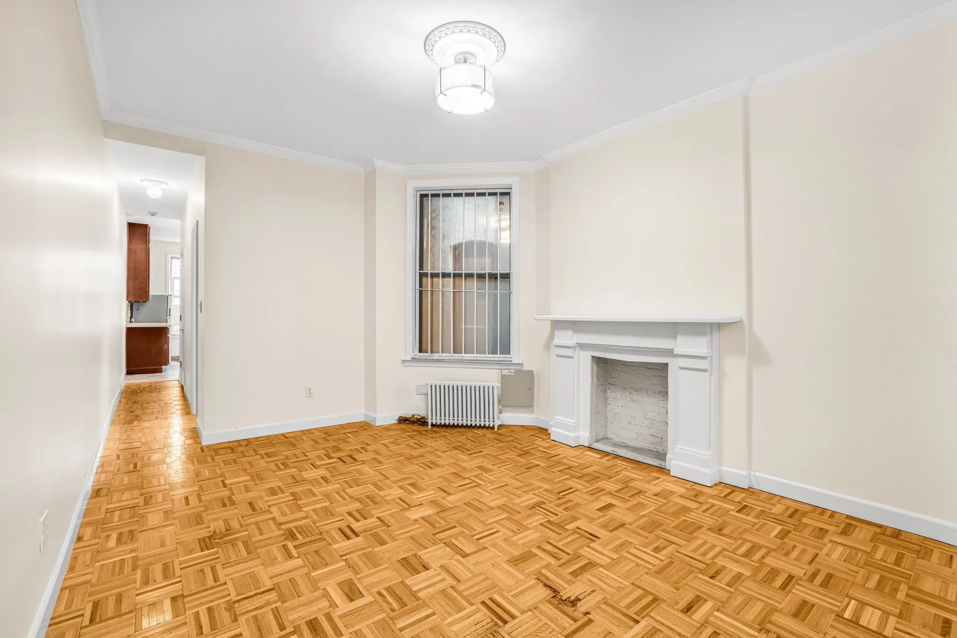 350 West 48th Street 1W, New York, NY 10036, New York, New York, United States. - Photo 10